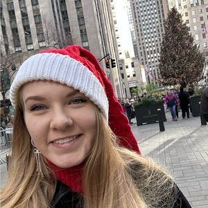 Meet your Posher, Angelica